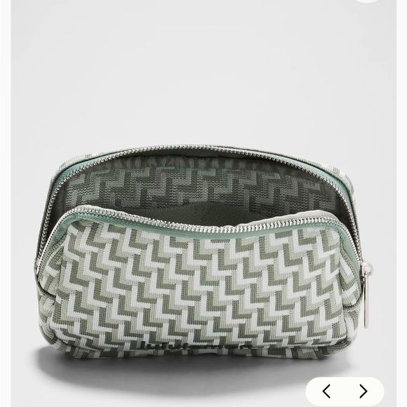 NWT Lululemon Everywhere Belt Bag 1L
L Monogram Knit (retail $88) - Picture 5 of 9